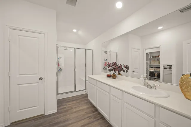 $2,300 | 3019 Live Spgs Way, Rosenberg, TX 77471