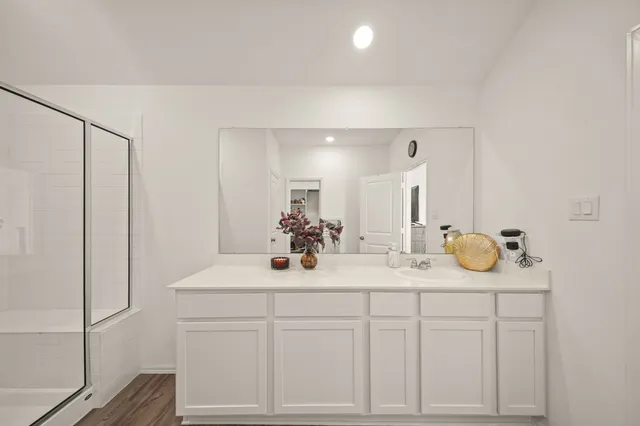 $2,300 | 3019 Live Spgs Way, Rosenberg, TX 77471