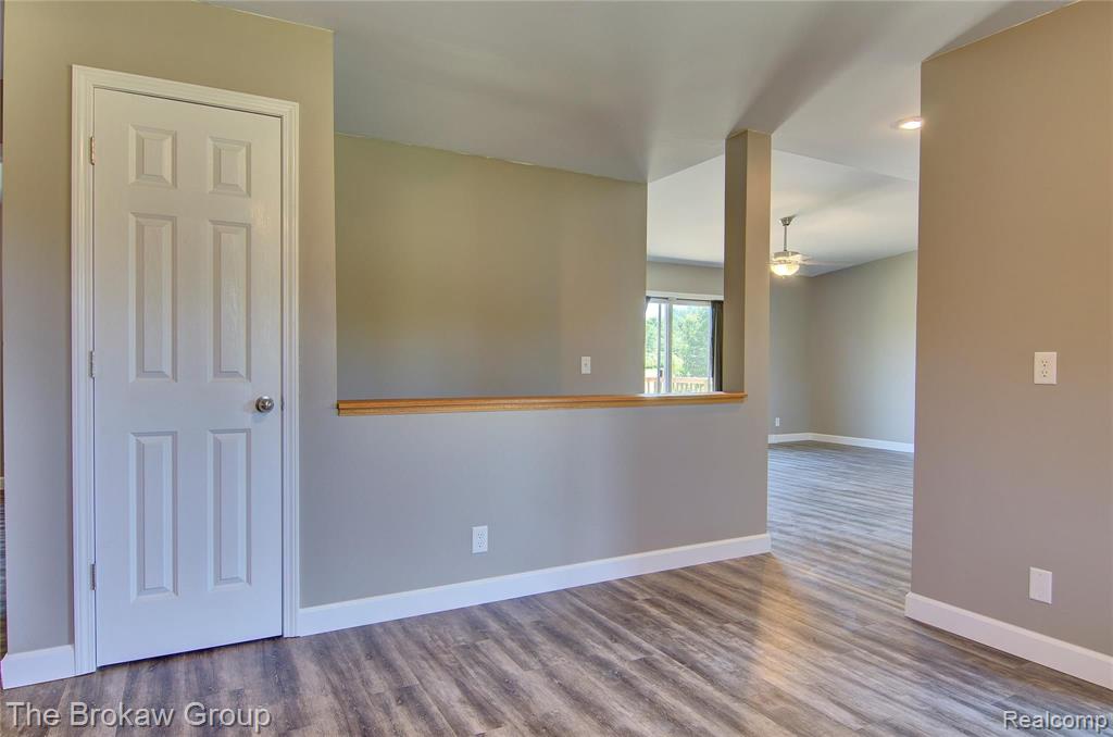 6414 Sheridan Road Flushing, MI 48433 - Photo 9 of 57
