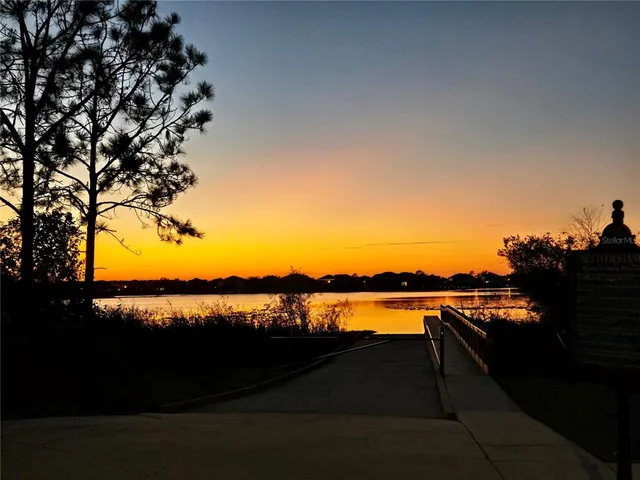 a view of a tennis court