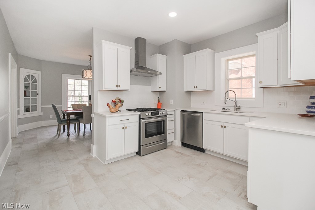 2826 Coleridge Road Cleveland, OH 44118 - Photo 14 of 35