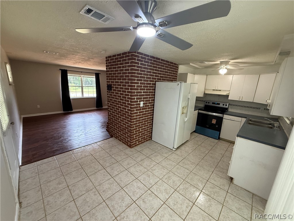 655 South Marlene Point, Unit A Inverness, FL 34450 - Photo 12 of 22 Gallery Image 12