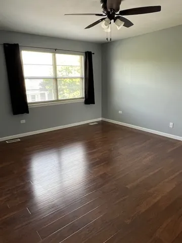 $2,400 | 1226 North Knollwood Drive, Palatine, IL 60067