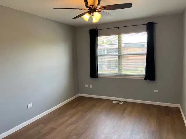 $2,400 | 1226 North Knollwood Drive, Palatine, IL 60067