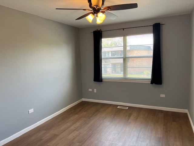 1226 North Knollwood Drive Palatine, IL 60067 - Photo 16 of 19