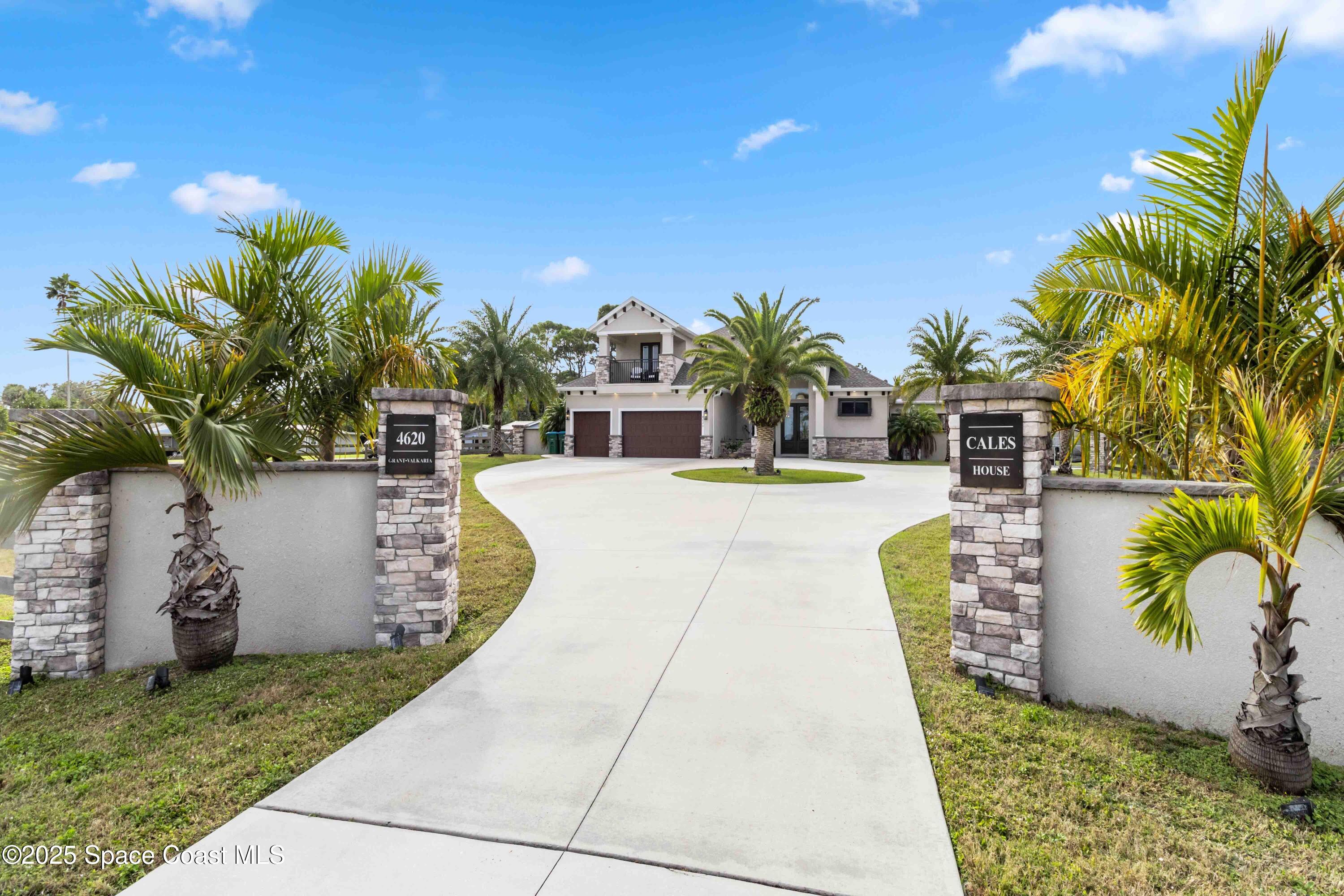 4620 Highway 1 Grant, FL 32949 - Photo 38 of 65 a view of a backyard