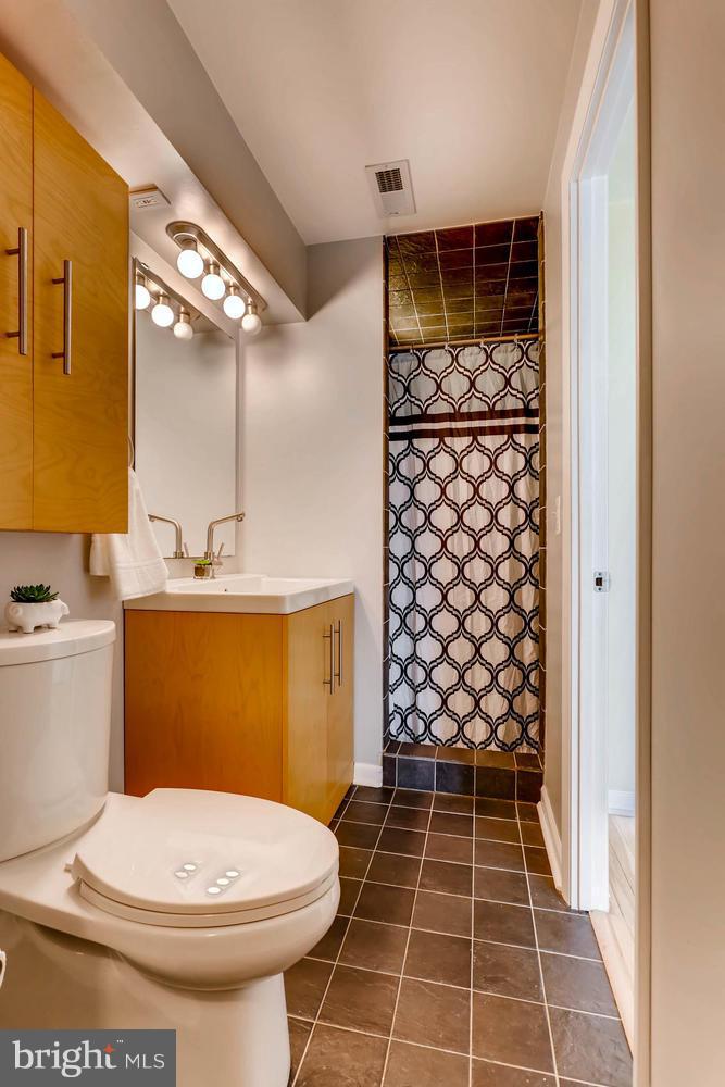 1256 Riverside Avenue Baltimore, MD 21230 - Photo 22 of 28 Bath