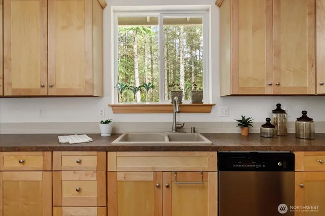 $774,000 | 125 Parker Wood Lane, Coupeville, WA 98239