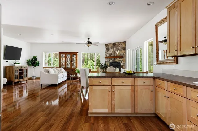 $774,000 | 125 Parker Wood Lane, Coupeville, WA 98239