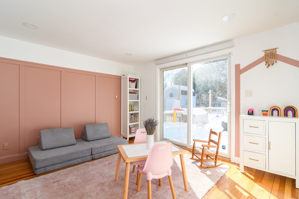 13 Cooper Road Natick, MA 01760 - Photo 11 of 31