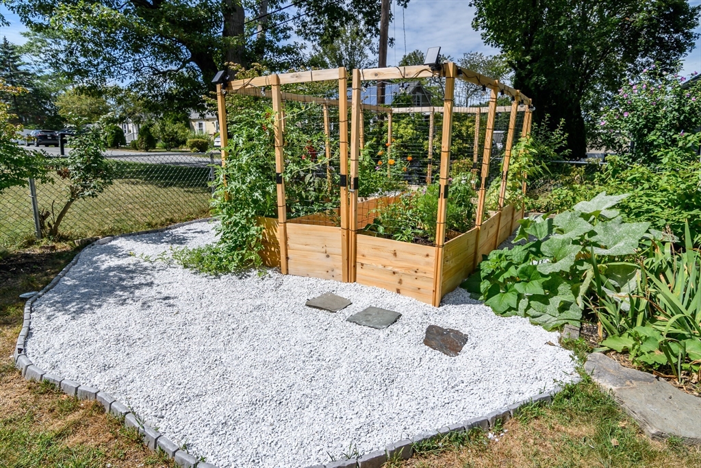 13 Cooper Road Natick, MA 01760 - Photo 28 of 31