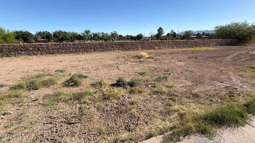 1006 Maximo Street El Paso, TX 79932 - Photo 4 of 8 Maximo and Westside 2026-04-24 at 9.10.0