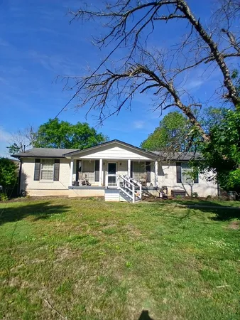 $329,900 | 122 Chiroc Road, Hendersonville, TN 37075