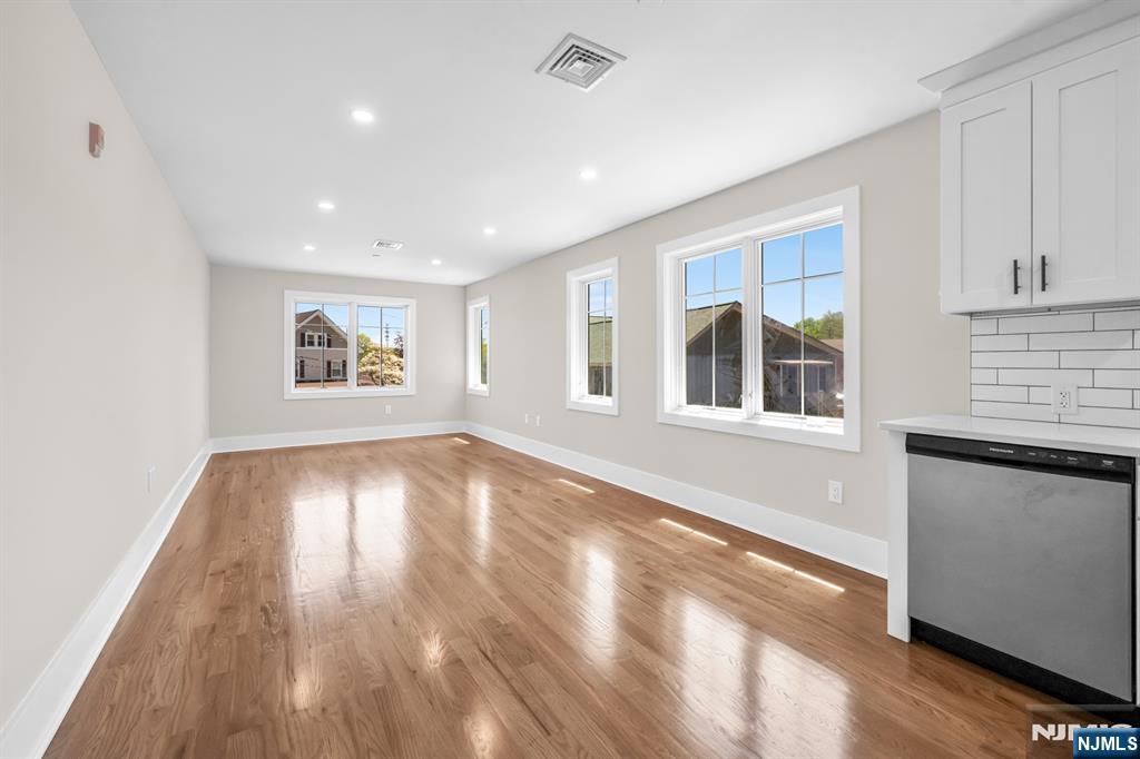 162 Closter Dock Road, Unit A Closter, NJ 07624 - Photo 22 of 37