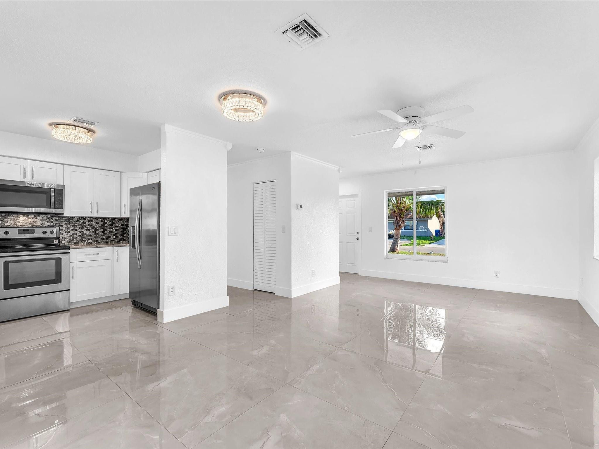 2731 Northwest 9th Street Pompano Beach, FL 33069 - Photo 5 of 23 Photo 5