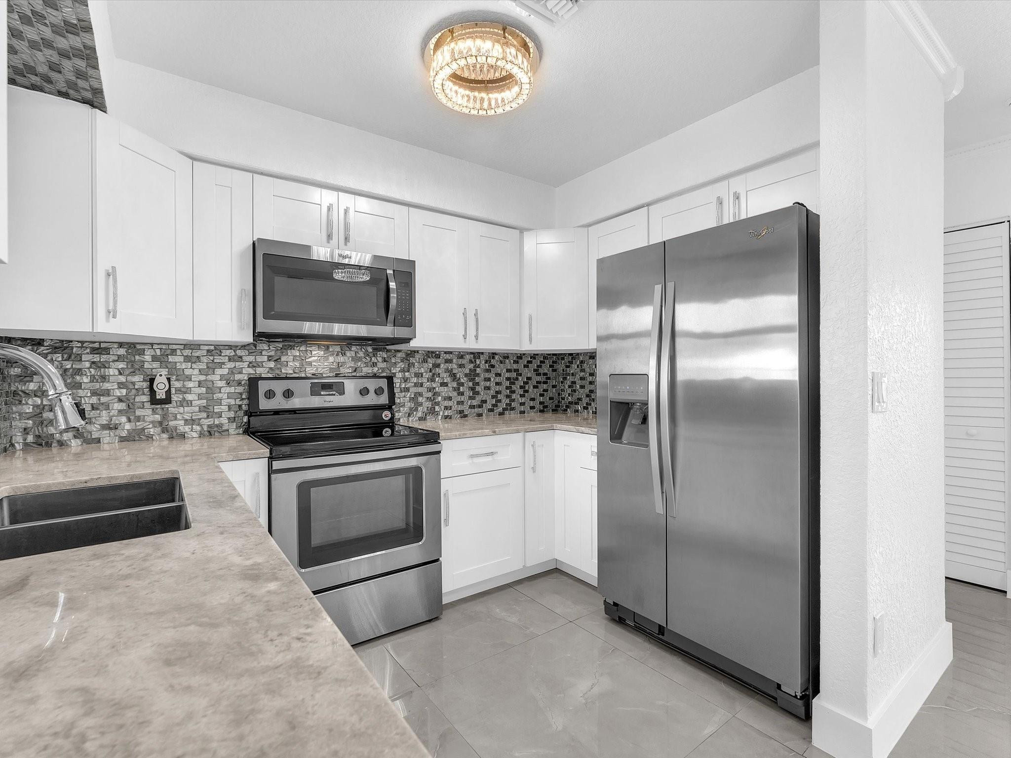 2731 Northwest 9th Street Pompano Beach, FL 33069 - Photo 10 of 23 Photo 10