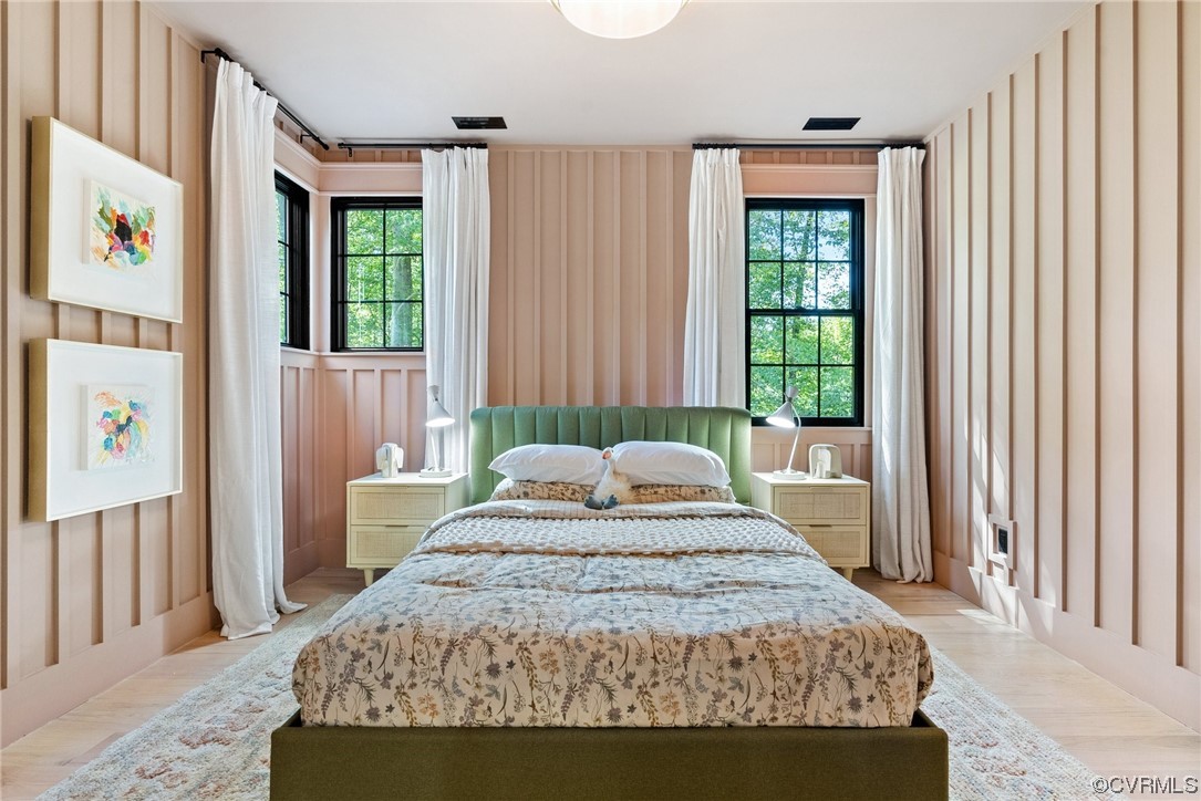 8576 Barrique Road New Kent, VA 23124 - Photo 35 of 50 a bedroom with a large bed and a window