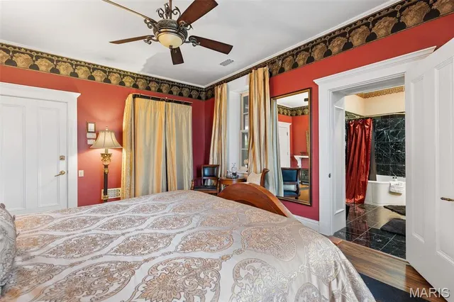 $1,100,000 | 813 South 4th Street, Clarksville, MO 63336