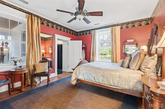 $1,100,000 | 813 South 4th Street, Clarksville, MO 63336