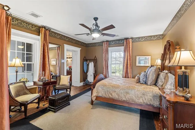 $1,100,000 | 813 South 4th Street, Clarksville, MO 63336