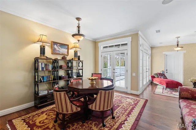 $1,100,000 | 813 South 4th Street, Clarksville, MO 63336