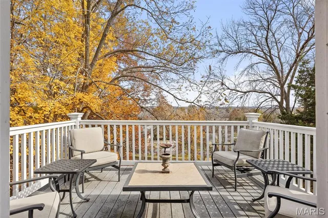 $1,100,000 | 813 South 4th Street, Clarksville, MO 63336