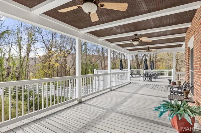 $1,100,000 | 813 South 4th Street, Clarksville, MO 63336