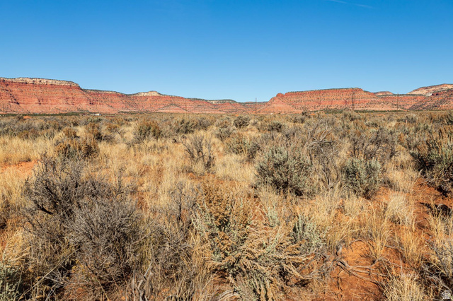 11 Crimson Road East, Unit 11 Kanab, UT 84741 - Photo 10 of 21 View of mountain background
