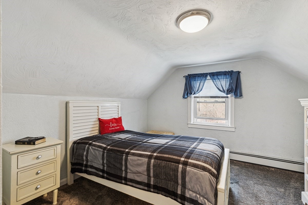 75 Border Avenue Seekonk, MA 02771 - Photo 27 of 41