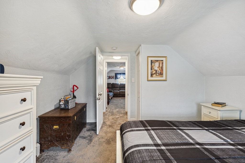 75 Border Avenue Seekonk, MA 02771 - Photo 29 of 41