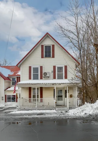 $269,900 | 61 Elm Street, Newport, ME 04953