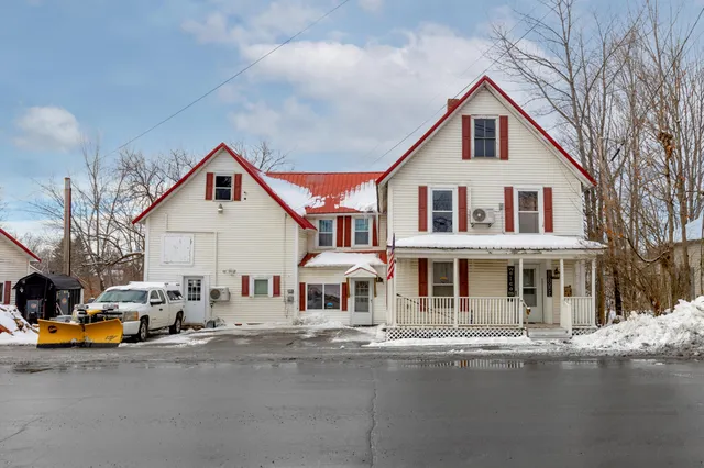 $269,900 | 61 Elm Street, Newport, ME 04953