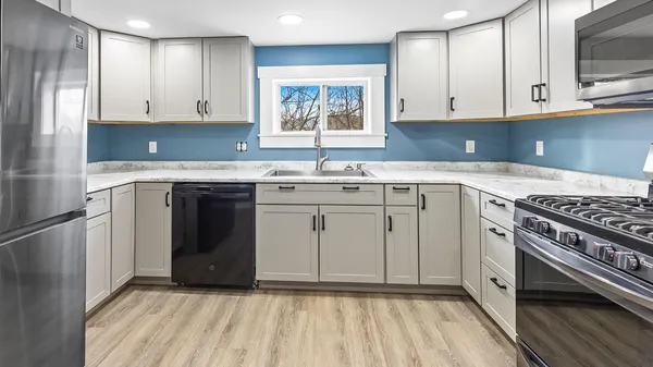 $259,900 | 61 Elm Street, Newport, ME 04953