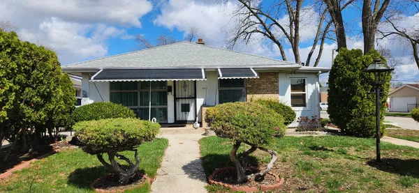 $238,500 | 3501 Adams Street, Bellwood, IL 60104