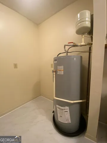 $187,900 | 111 Briarwood Drive, Warner Robins, GA 31093