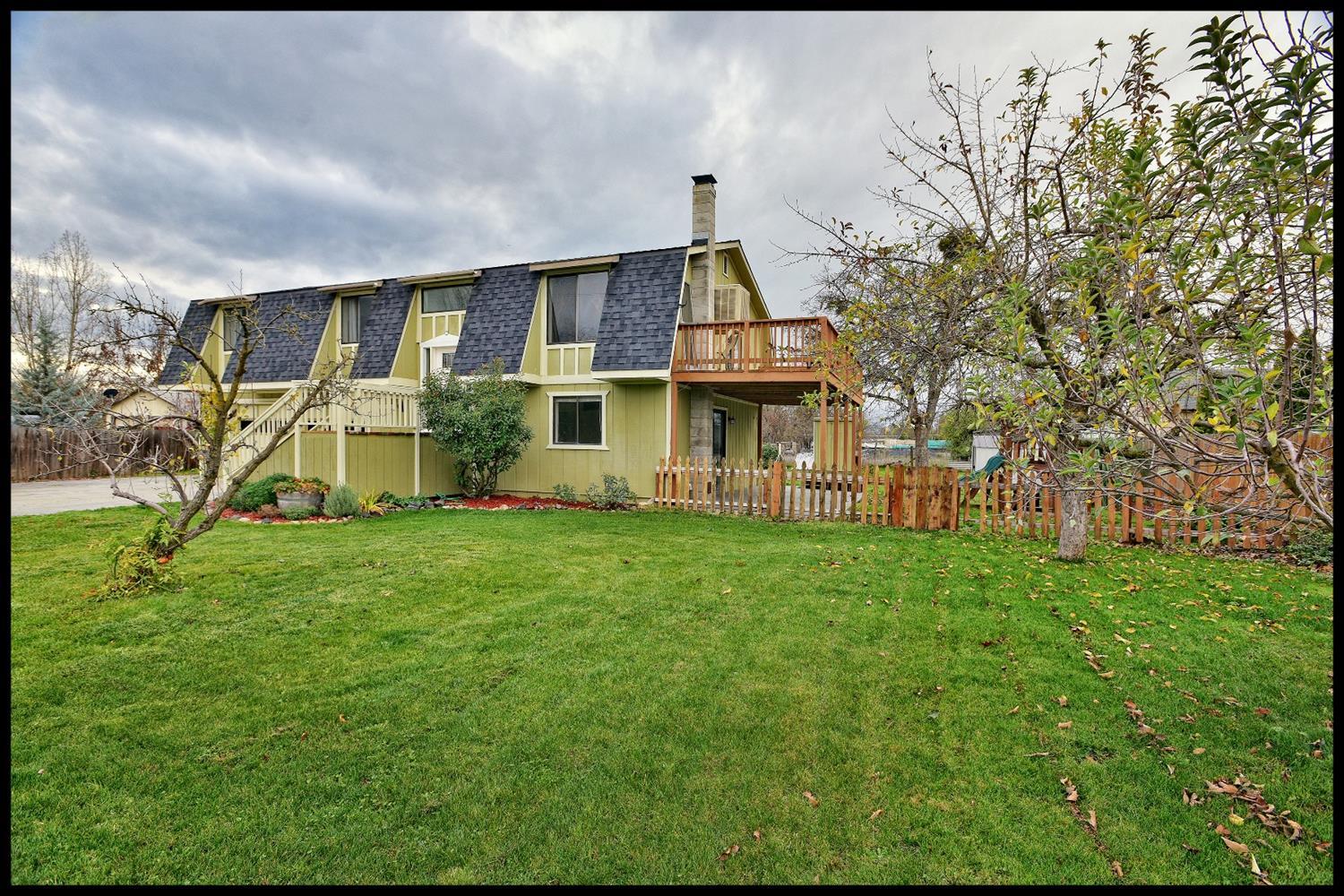 6011 Harris Road Central Point, OR 97502 - Photo 3 of 25 Additional Photo