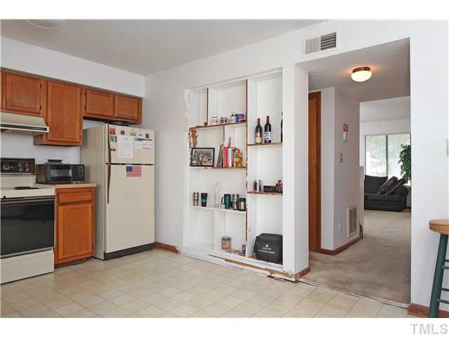 5854 Shady Grove Circle Raleigh, NC 27609 - Photo 10 of 17 Kitchen