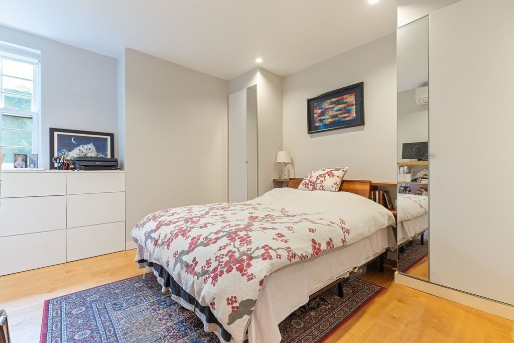 65 Glen Road, Unit H4 Brookline, MA 02445 - Photo 12 of 21 Gallery Image 12