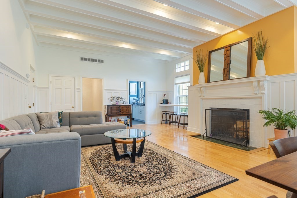 65 Glen Road, Unit H4 Brookline, MA 02445 - Photo 6 of 21 Gallery Image 6