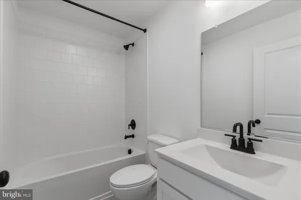 $2,500 | 36121 Wilderness Shores Way, Locust Grove, VA 22508