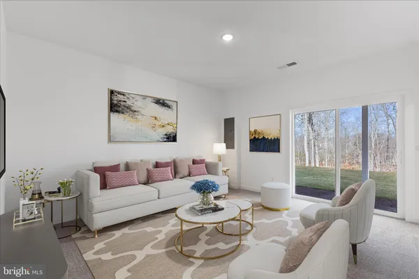 $2,600 | 36121 Wilderness Shores Way, Locust Grove, VA 22508