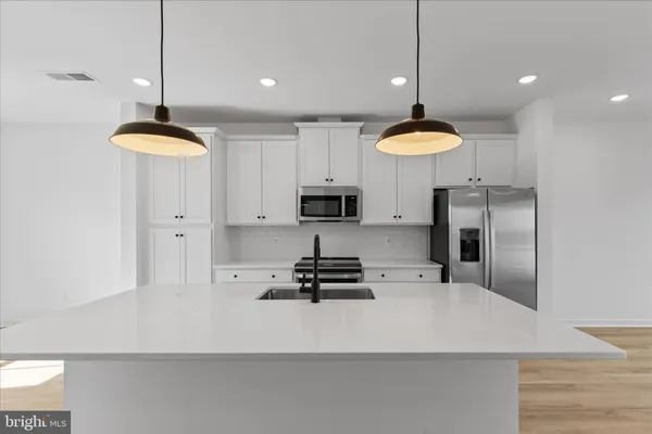 $2,600 | 36121 Wilderness Shores Way, Locust Grove, VA 22508