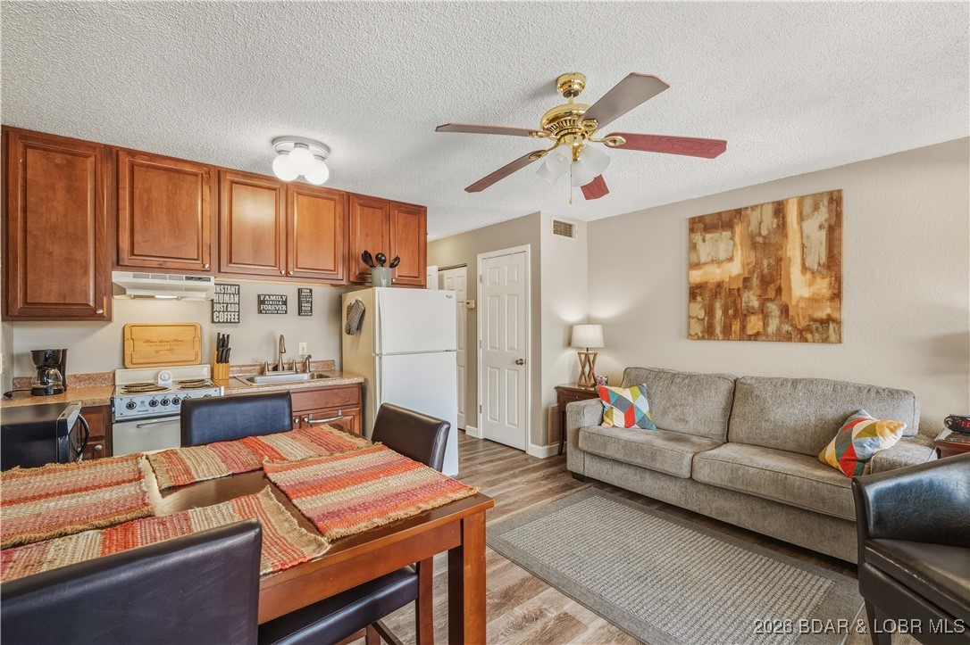 5565 Heron Bay Road, Unit F302 Osage Beach, MO 65065 - Photo 4 of 37