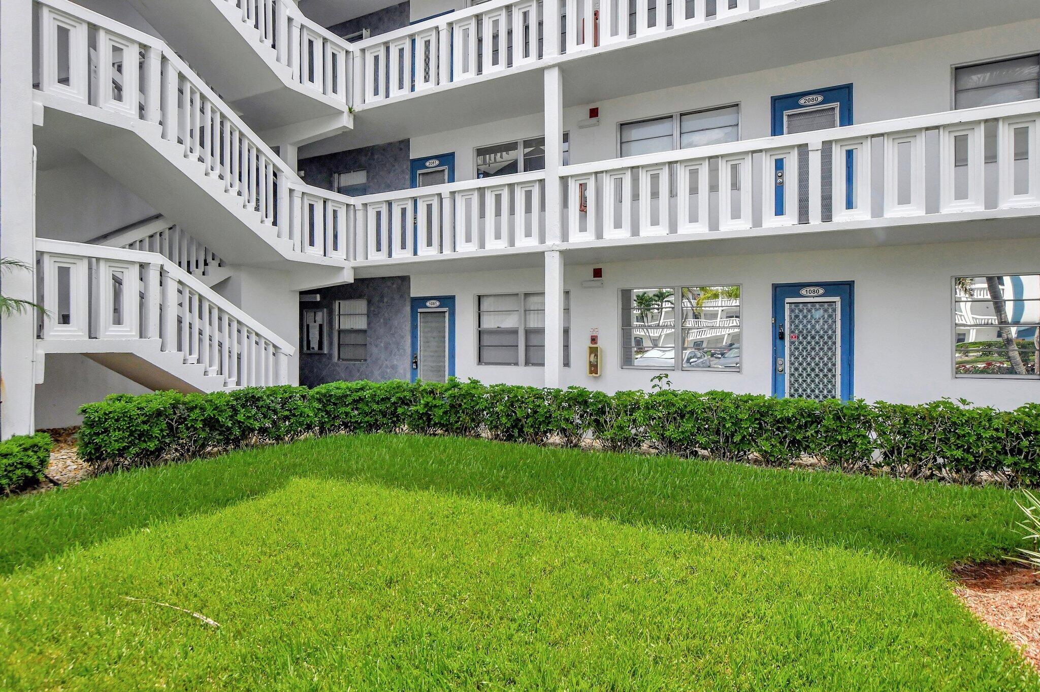 1081 Exeter Boca Raton, FL 33434 - Photo 18 of 65 2-web-or-mls-DSC_1321
