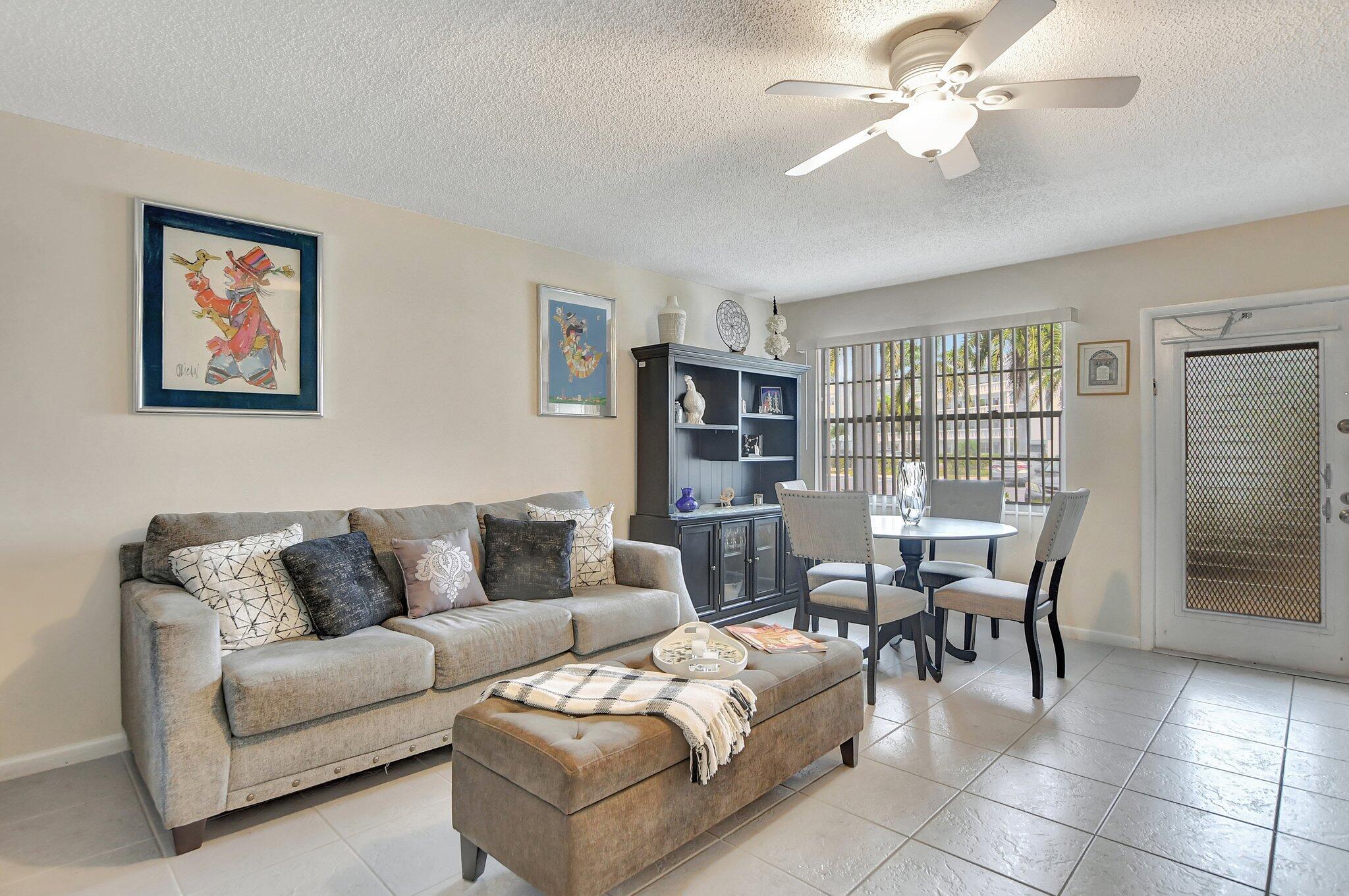 1081 Exeter Boca Raton, FL 33434 - Photo 6 of 65 6-web-or-mls-DSC_1341