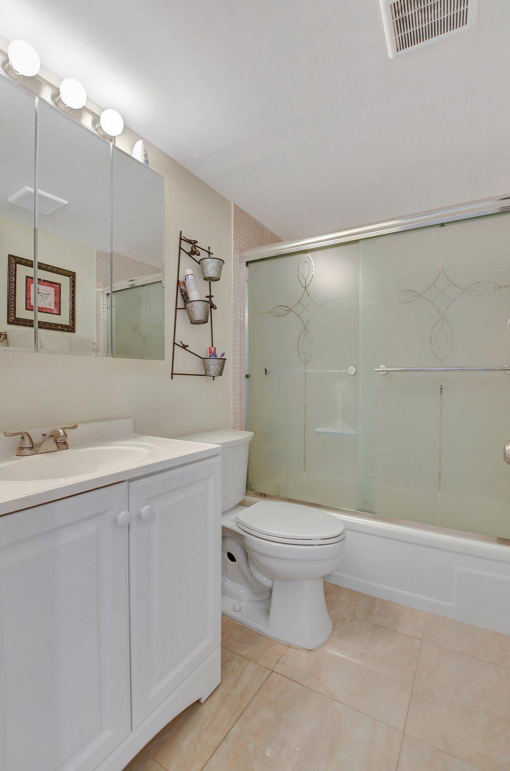 1081 Exeter Boca Raton, FL 33434 - Photo 9 of 65 12-web-or-mls-DSC_1371