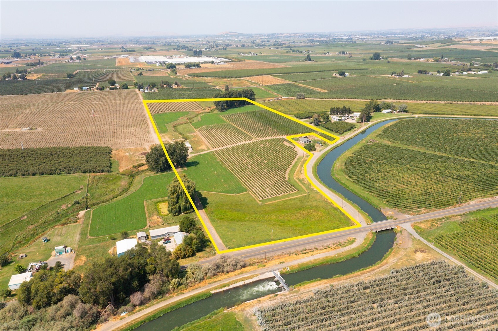0 Olmstead Road Grandview, WA 98930 - Photo 12 of 31 an aerial view of a tennis court