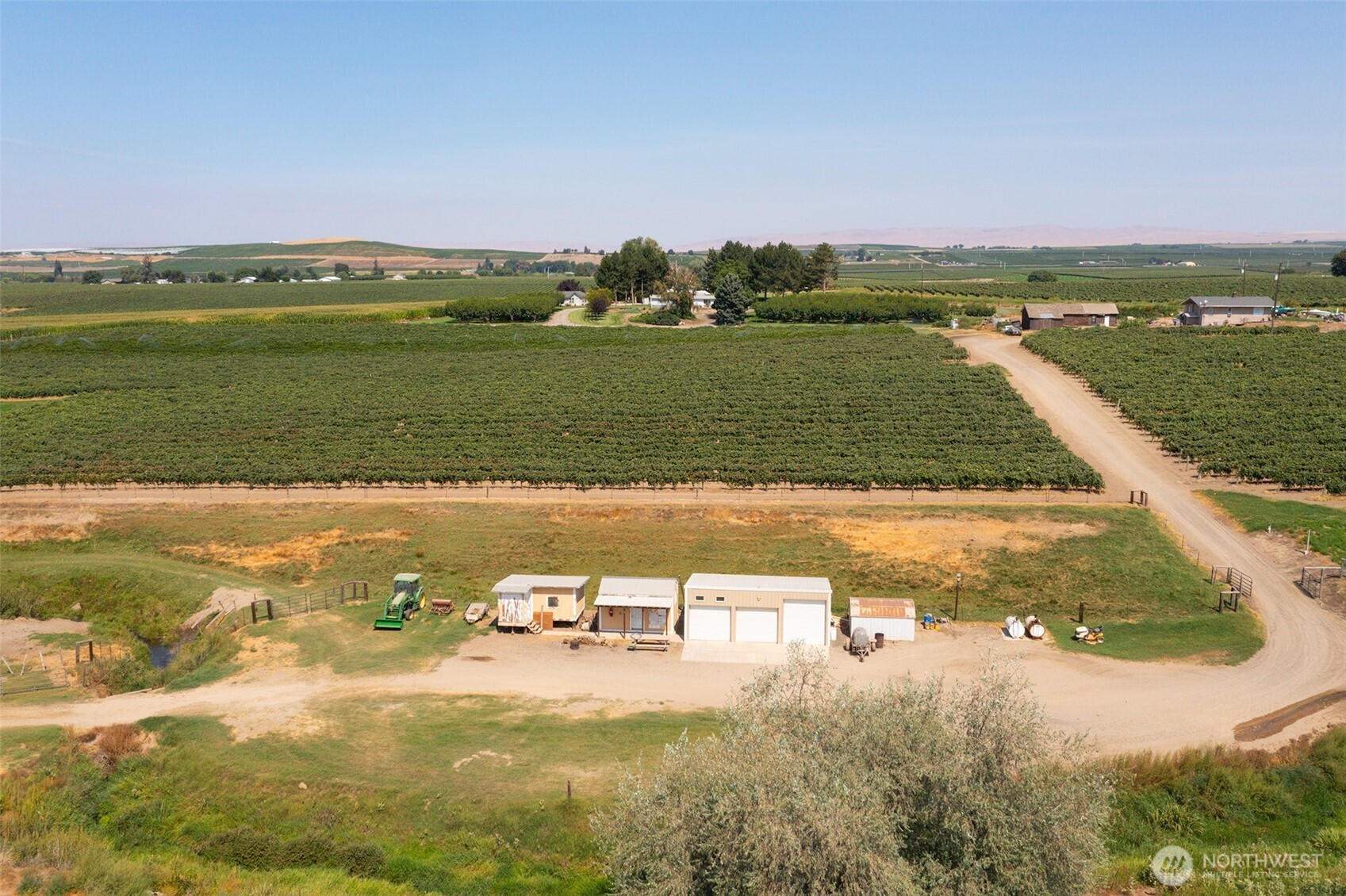 0 Olmstead Road Grandview, WA 98930 - Photo 19 of 31 a view of a lake with a mountain