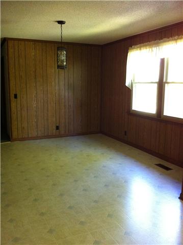 2900 Bluebird Drive Springfield, TN 37172 - Photo 8 of 10 Large dining room