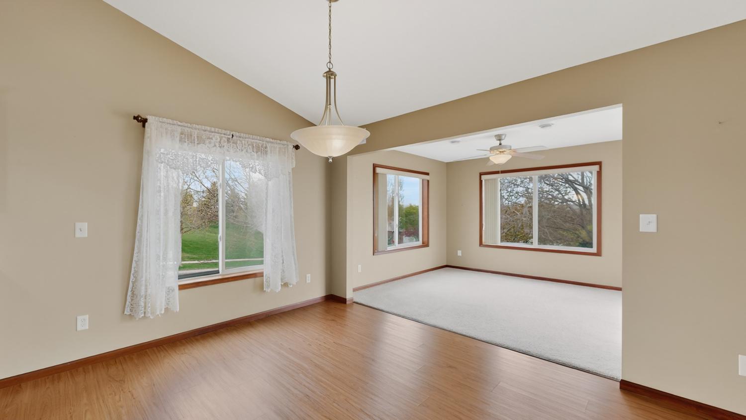 2528 Hawk Ridge Court Southeast Rochester, MN 55904 - Photo 11 of 40